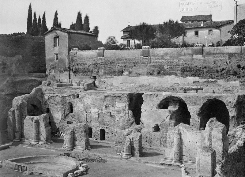 006391 - monumento - Stadio di Domiziano, lato settentrionale, veduta generale del portico (fine secolo XIX). Neg. serie Alinari