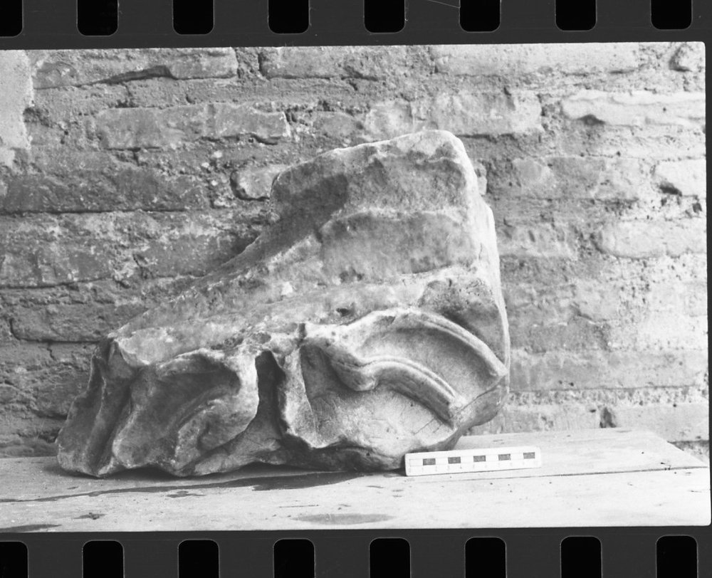 DT090.jpg