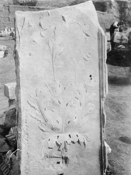 011251 - reperto - Basilica Emilia, pilastro decorato; Neg. Serie F Nr. 58 [Reg. agosto 1958]
