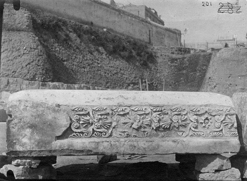 011281 - reperto - Basilica Emilia, architrave; Neg. Serie F Nr. 504 [Reg. agosto 1958]