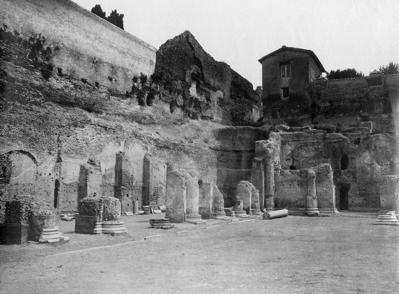 006407 - monumento - Stadio di Domiziano, lato settentrionale, prima dei lavori di restauro. Neg. serie Moscioni