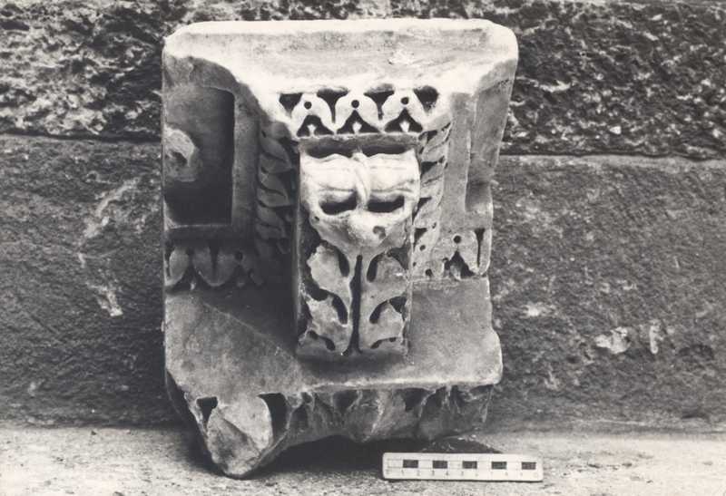 Frammento di cornice