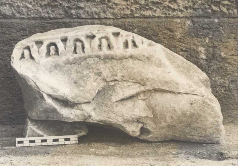 Frammento di cornice