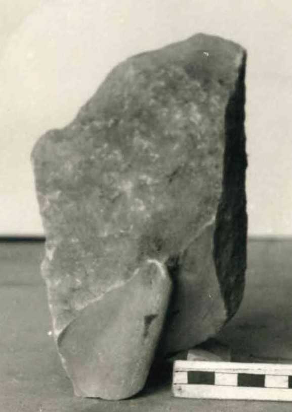 Frammento di scultura panneggiata.