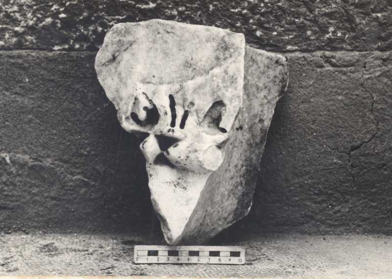 Frammento di cornice