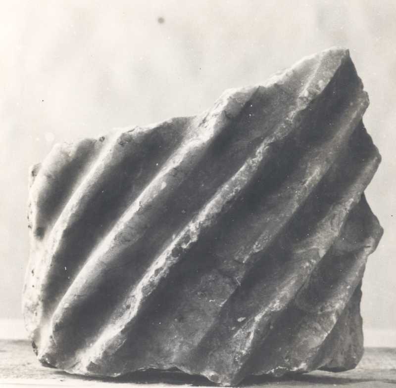 Frammento di colonna.