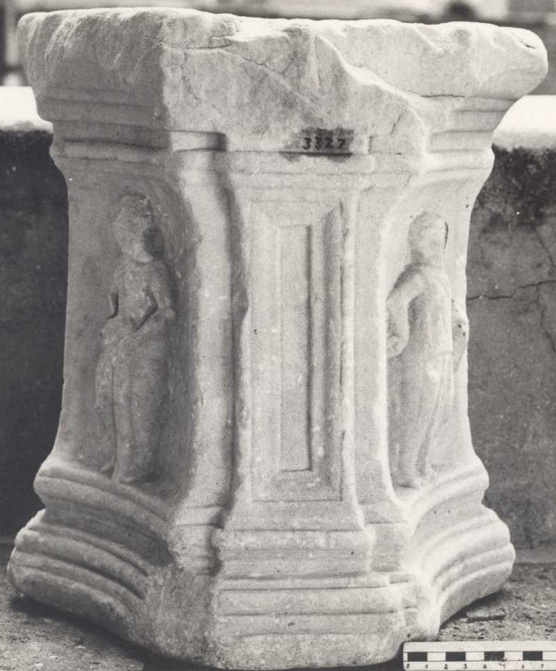 Base triangolare