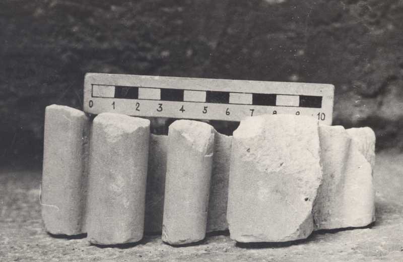 Frammento di scultura panneggiata.