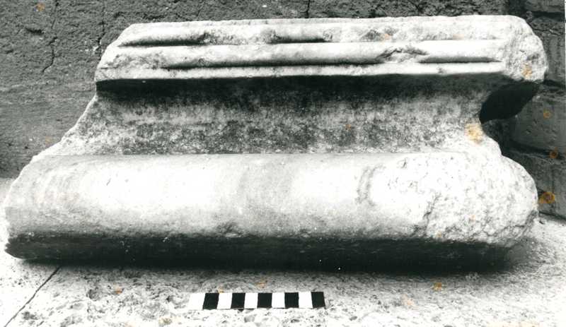 base (attica doppia di lesena o semipilastro)/fr