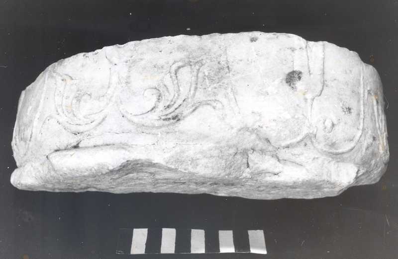 base (decorata di colonna)/fr