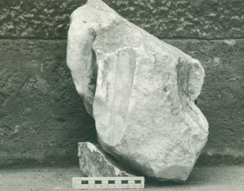 Frammenti di scultura panneggiata