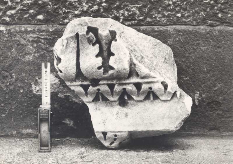 Frammento di cornice
