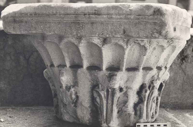 Capitello frammentato