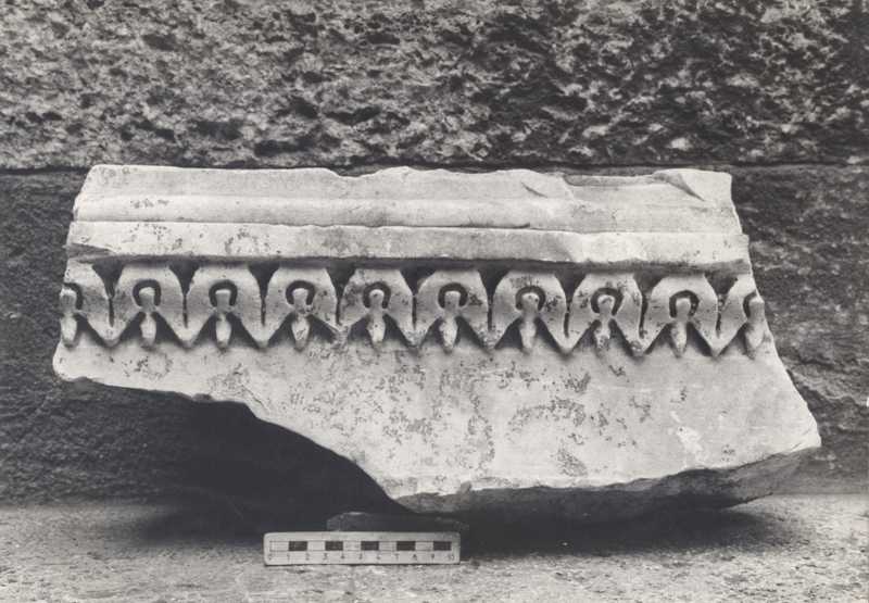 Frammento di cornice