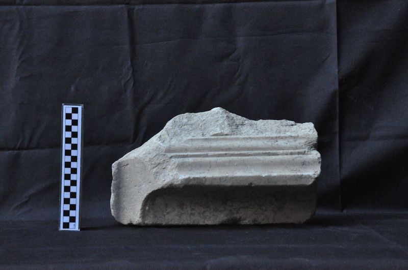 cornice/ liscia